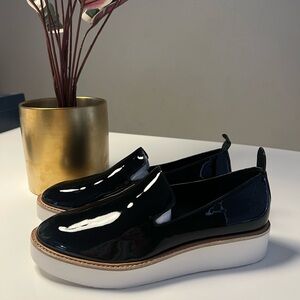 Brand new in box! Vince “sanders black”